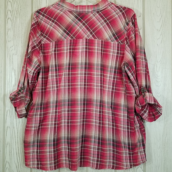 Dressbarn - Plaid Top - Picture 3 of 6